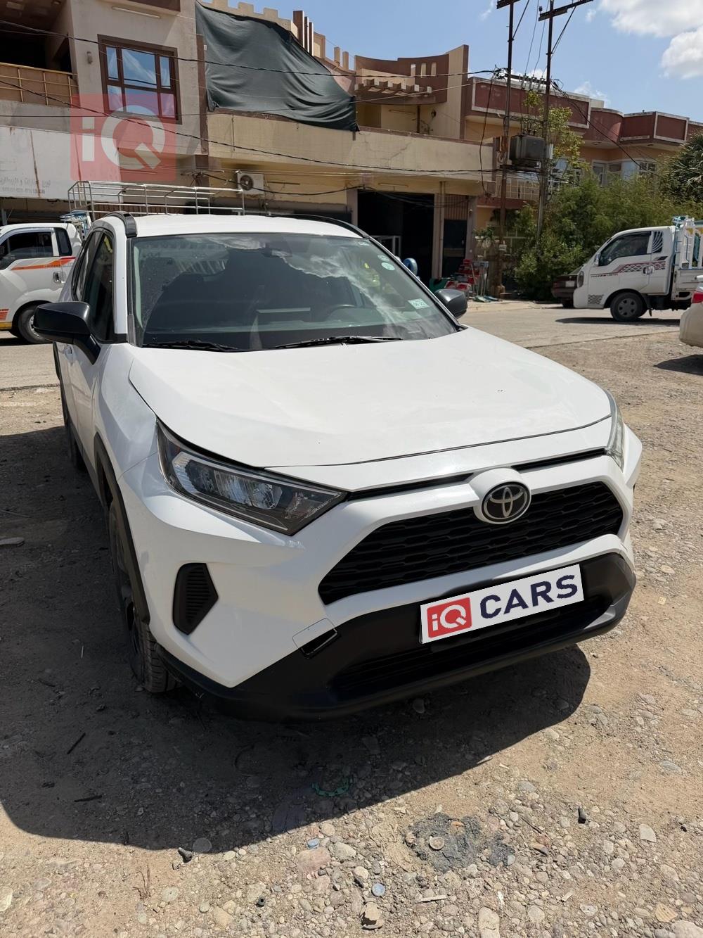 تويوتا راف 4